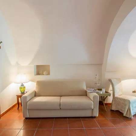 Trullo Matthias Heated Pool *
