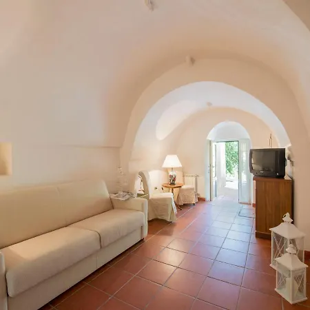 Trullo Matthias Heated Pool *