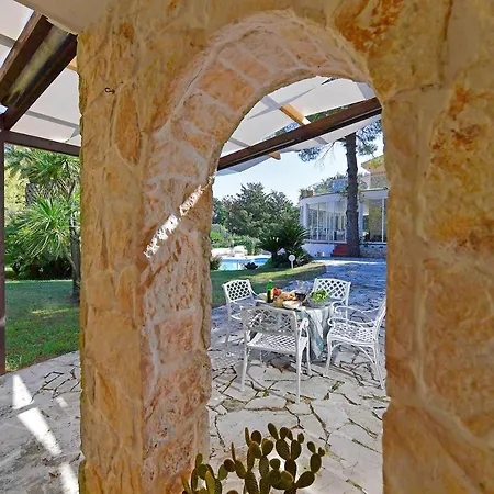 Homestay szállás Trullo Matthias Heated Pool Martina Franca