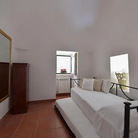 Trullo Matthias Heated Pool Проживание в семье Мартина-Франка